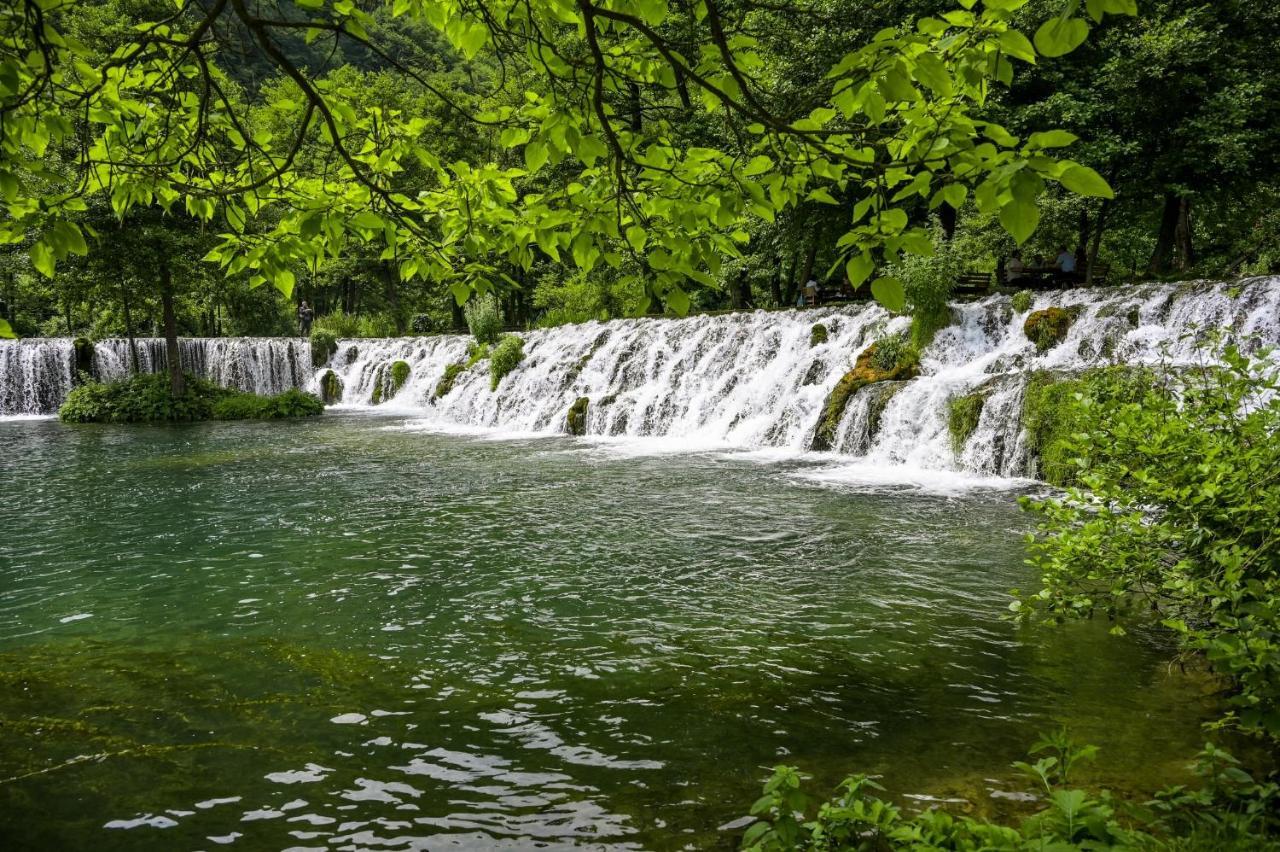 Konoba Slapovi Motel Jajce Bagian luar foto